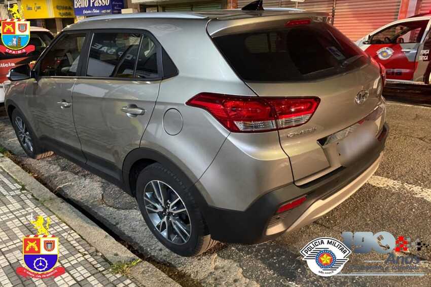 Polícia Militar recupera carro roubado em Santo André