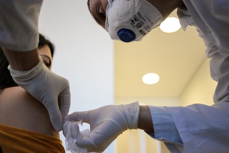 Doria anuncia antecipação de 15 dias para vacinação geral contra Covid