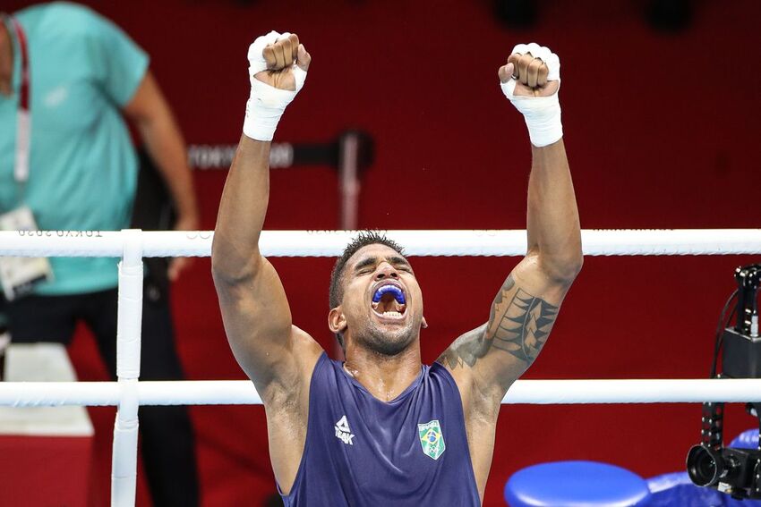 Boxe brasileiro garante medalha no 8º dia da Olimpíada; Veja resumo do dia 