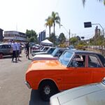 carros antigos em exposição