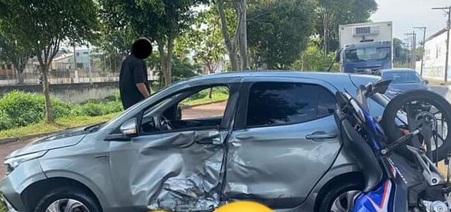 Acidente entre carro e moto causa morte de adolescente em São Bernardo