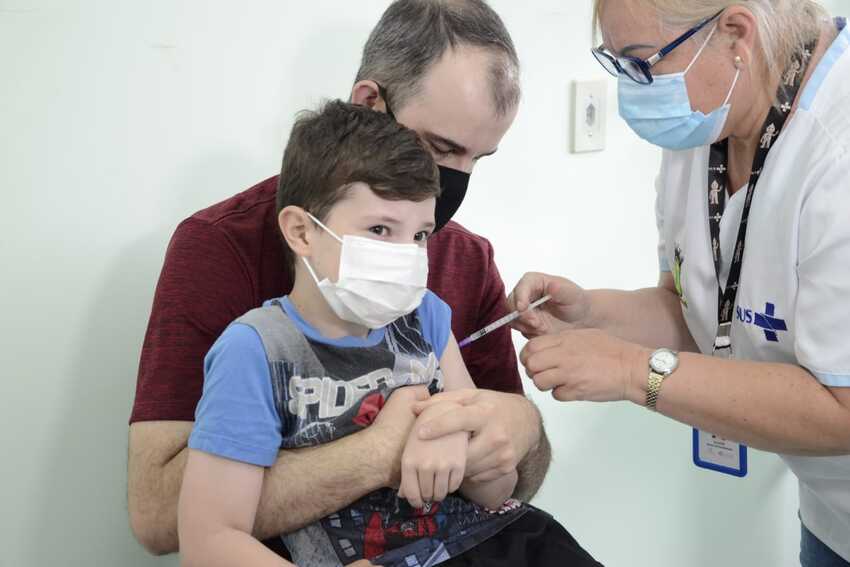 Sto.André vacina 77 crianças no primeiro fim de semana de imunização infantil