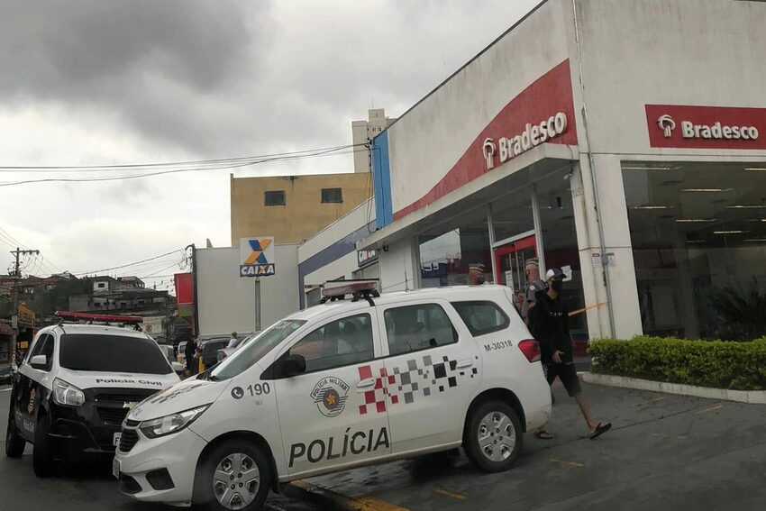 Banco Bradesco é assaltado em Mauá e criminosos fogem