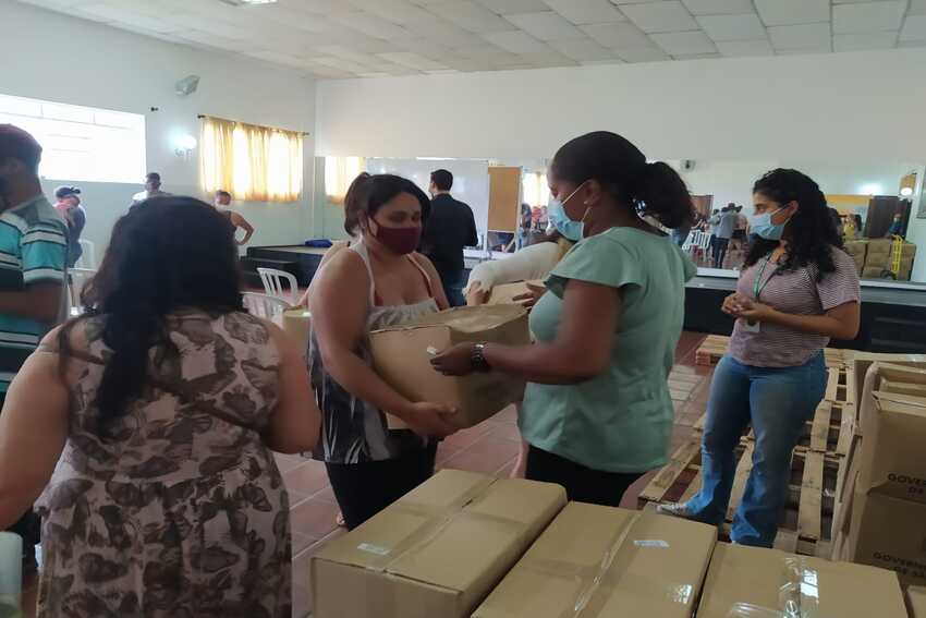Prefeitura de Rio Grande da Serra distribui 600 cestas básicas a famílias