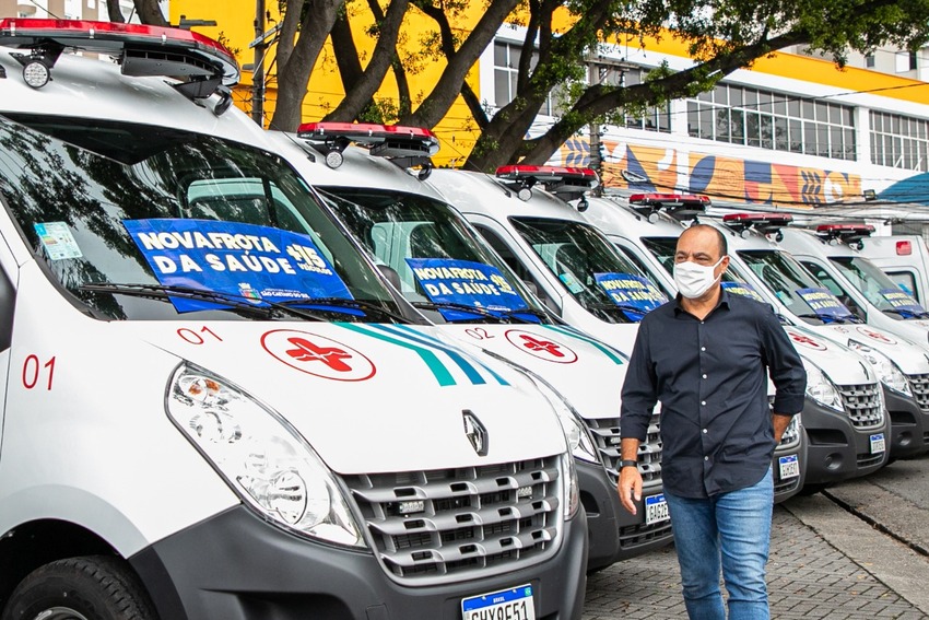 Auricchio entrega 10 ambulâncias e 5 vans para a Saúde de São Caetano