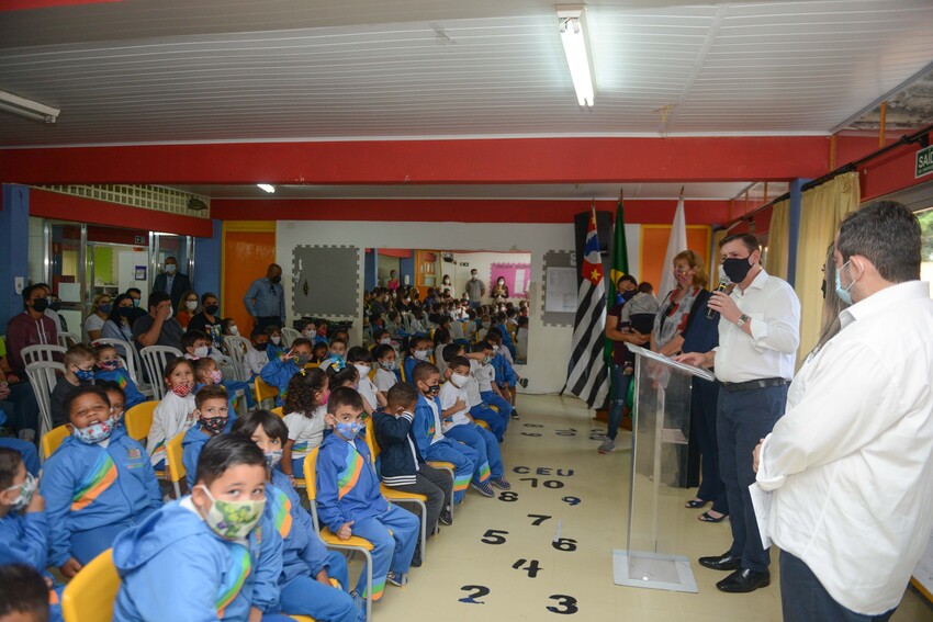 No Dia da Escola, S.Bernardo destaca revitalização de unidades de ensino