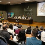 prefeito auricchio em evento do IBGE