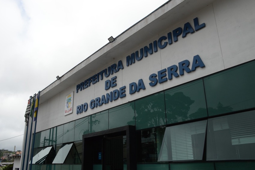 fachada da Prefeitura de Rio Grande da Serra