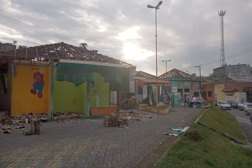 obras no terminal rodoviário de Ribeirão Pires