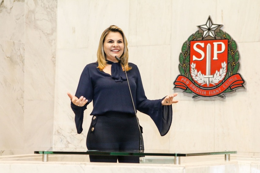 Deputada Carla Morando economiza mais de R$ 1 milhão dos cofres públicos