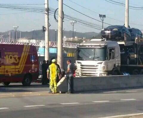 Homem morre atropelado por caminhão em São Bernardo