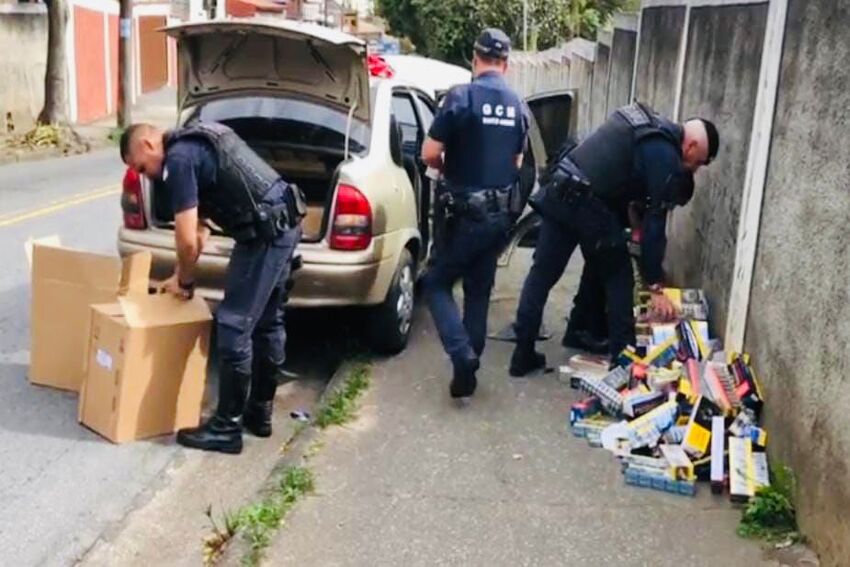 Operação em Santo André prende trio com carga roubada de cigarros