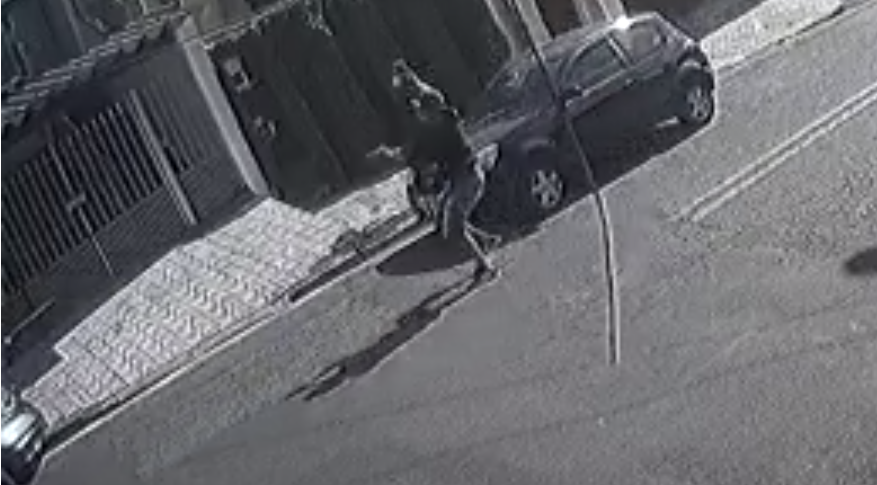 Vídeo: Mulher é ferida com disparo de arma durante assalto em Sto.André