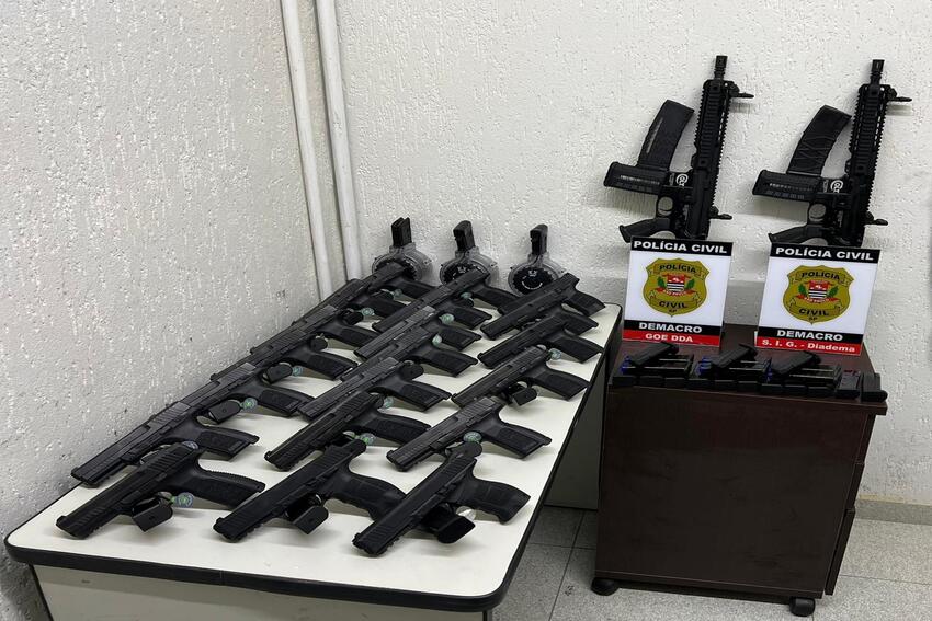 Policia de Diadema apreende 20 pistolas e dois fuzis que iriam para facção