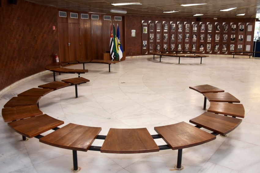 galeria de presidentes na Câmara de Santo André