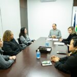 prefeito Auricchio e educadoras