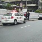 viaturas na frente da escola Sartori