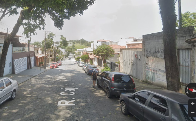 Rua Cajuru em Santo André