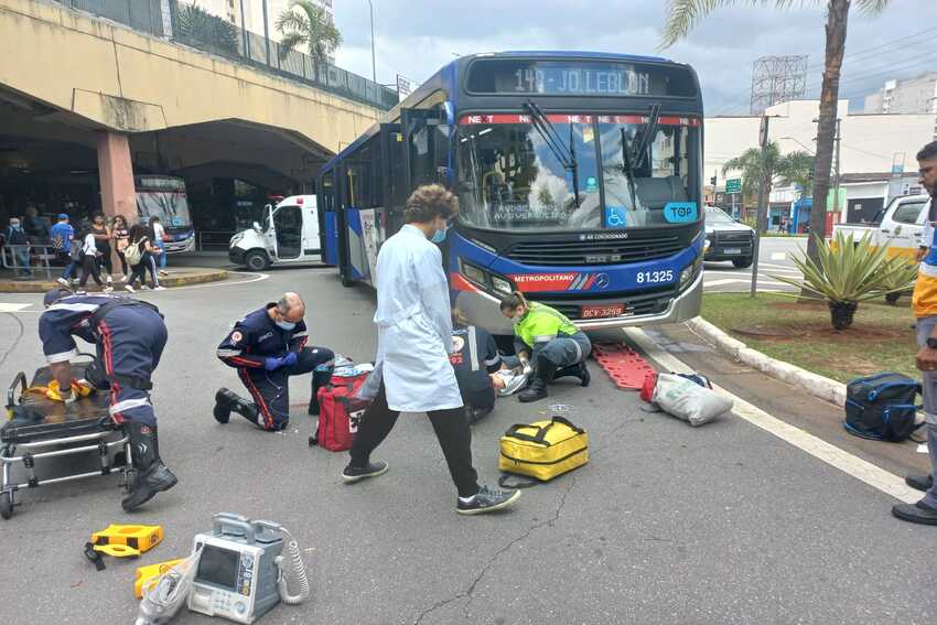 Idoso de 69 anos é atropelado por ônibus em São Caetano