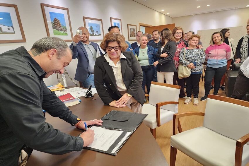 Guto Volpi autoriza início da reforma da Vila Do Doce