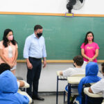 alunos na sala de aula