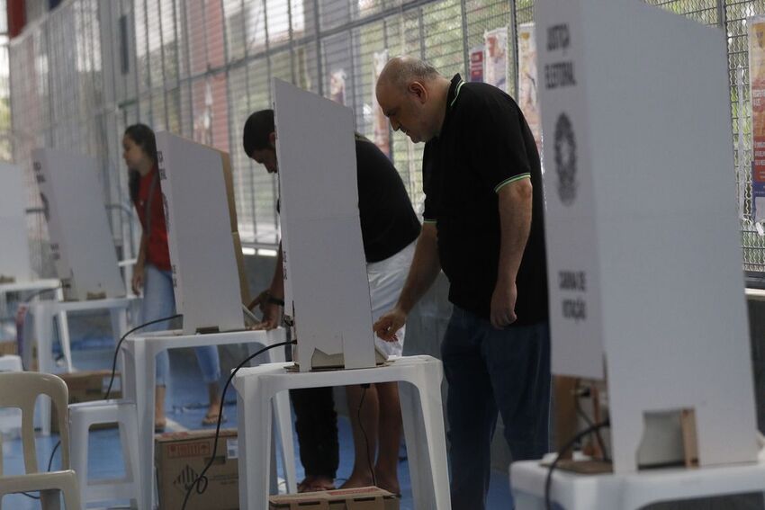 No ABCD, 2,1 milhões de eleitores vão às urnas neste domingo para o 2º turno