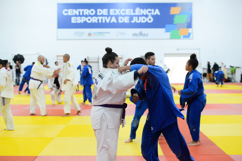judocas durante luta