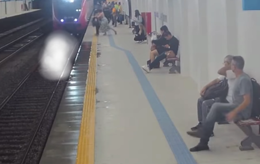 Mulher joga homem na linha do trem na Estação de Santo André