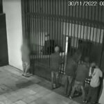criminosos invadem prédio