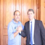 Guto Volpi e Tarcísio de Freitas