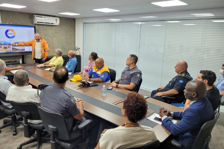 Prefeitura de São Caetano debate plano de ação contra enchentes