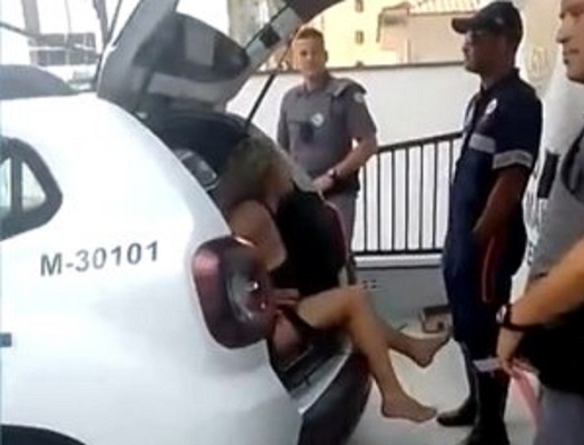 Enfermeira embriagada chama policial de ‘macaco maldito’ em Mauá  