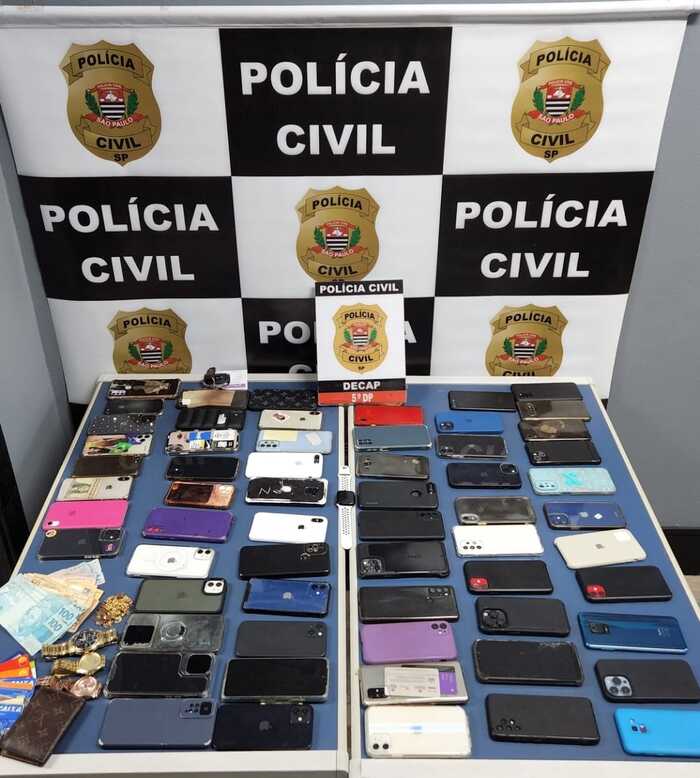 Polícia prende 5 mulheres por furto de 60 celulares em evento pré-Carnaval