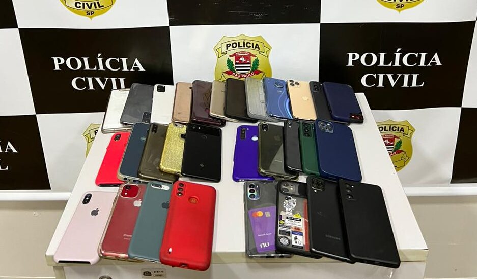 Polícia recupera 110 celulares furtados no fim de semana nos blocos de Carnaval