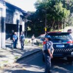 agentes de segurança em operação