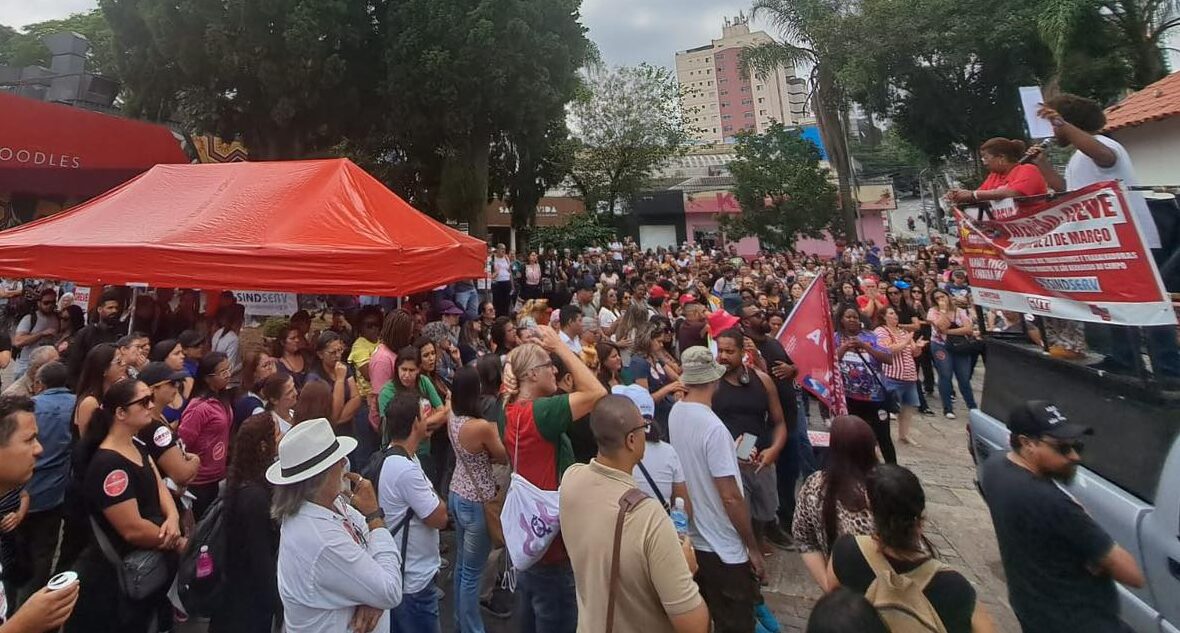 Greve dos servidores públicos é suspensa em São Bernardo  