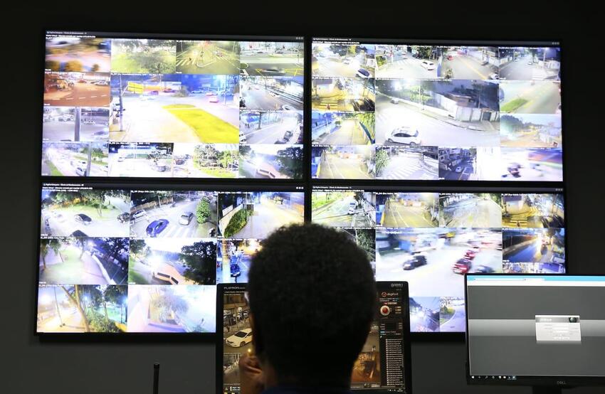 Santo André aumenta rondas em escolas e amplia vigilância com câmeras