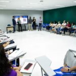 gestores de escolas em treinamento em São Caetano
