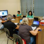 adultos em curso em São Caetano
