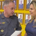 Carla Morando e comandante da PM