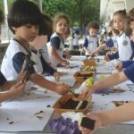 alunos comendo merenda em São Caetano