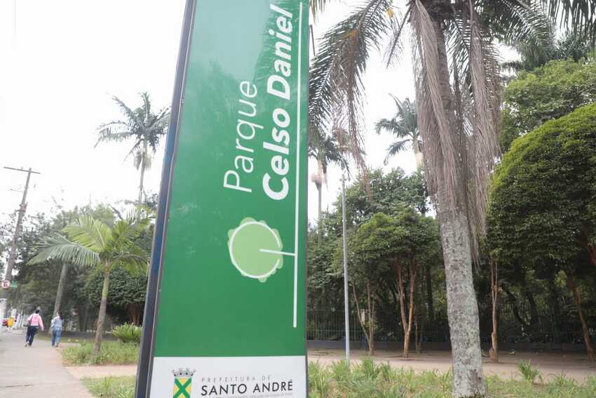 Placa do parque Celso Daniel