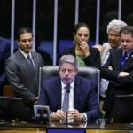 Sessão da Câmara que tentou votar o PL 2630.