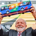 Lula em, fábrica de ônibus elétrico de São Bernardo