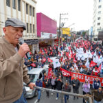 manifestantes na rua marechal Deodoro
