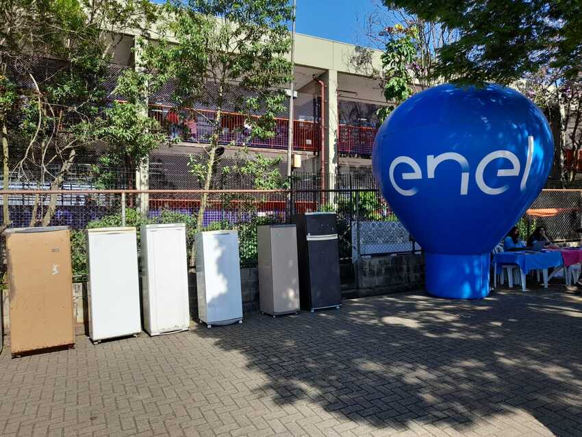 Enel realiza ações para troca de geladeiras e lâmpadas  na região do ABC