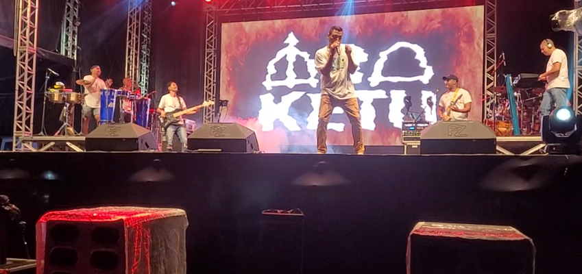 Ara Ketu empolga público em show em São Caetano; Veja vídeos