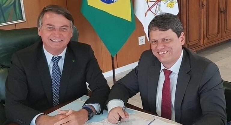 Após dizer que relação com Bolsonaro está tranquila, Tarcísio promete ser leal  