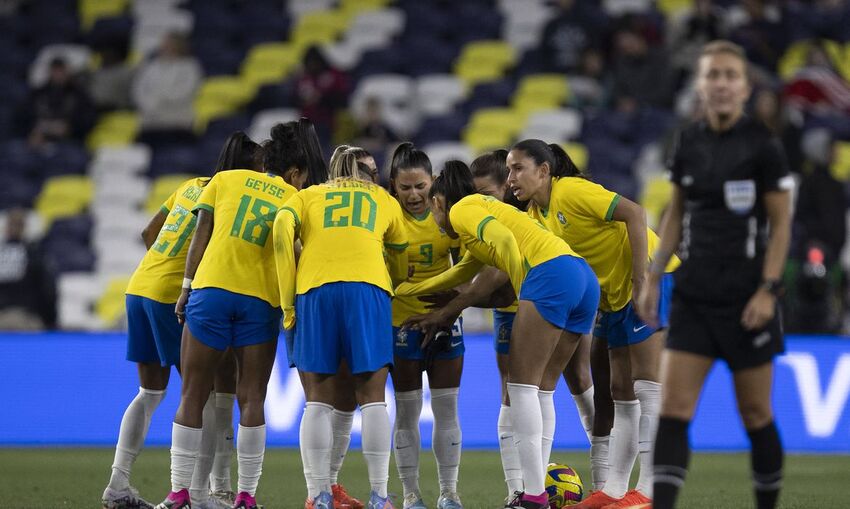 Governo brasileiro adotará ponto facultativo em jogos da Seleção Feminina