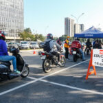 Motos